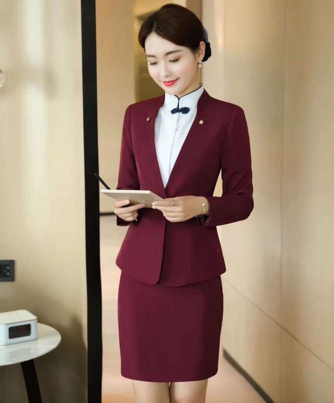 酒店(diàn)職業套裝(zhuāng)需要南京職業裝(zhuāng)定做公(gōng)司給設計