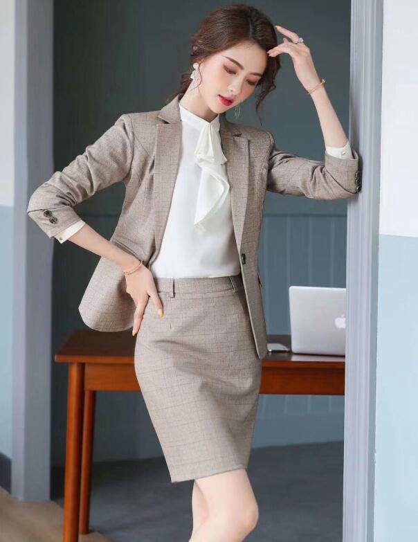 職業白領需要定做一套符合自己氣質(zhì)的工(gōng)作(zuò)服