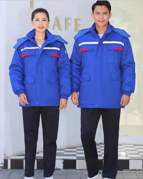 南京工(gōng)作(zuò)服定做企業為(wèi)外資工(gōng)廠定做冬款加厚工(gōng)作(zuò)服